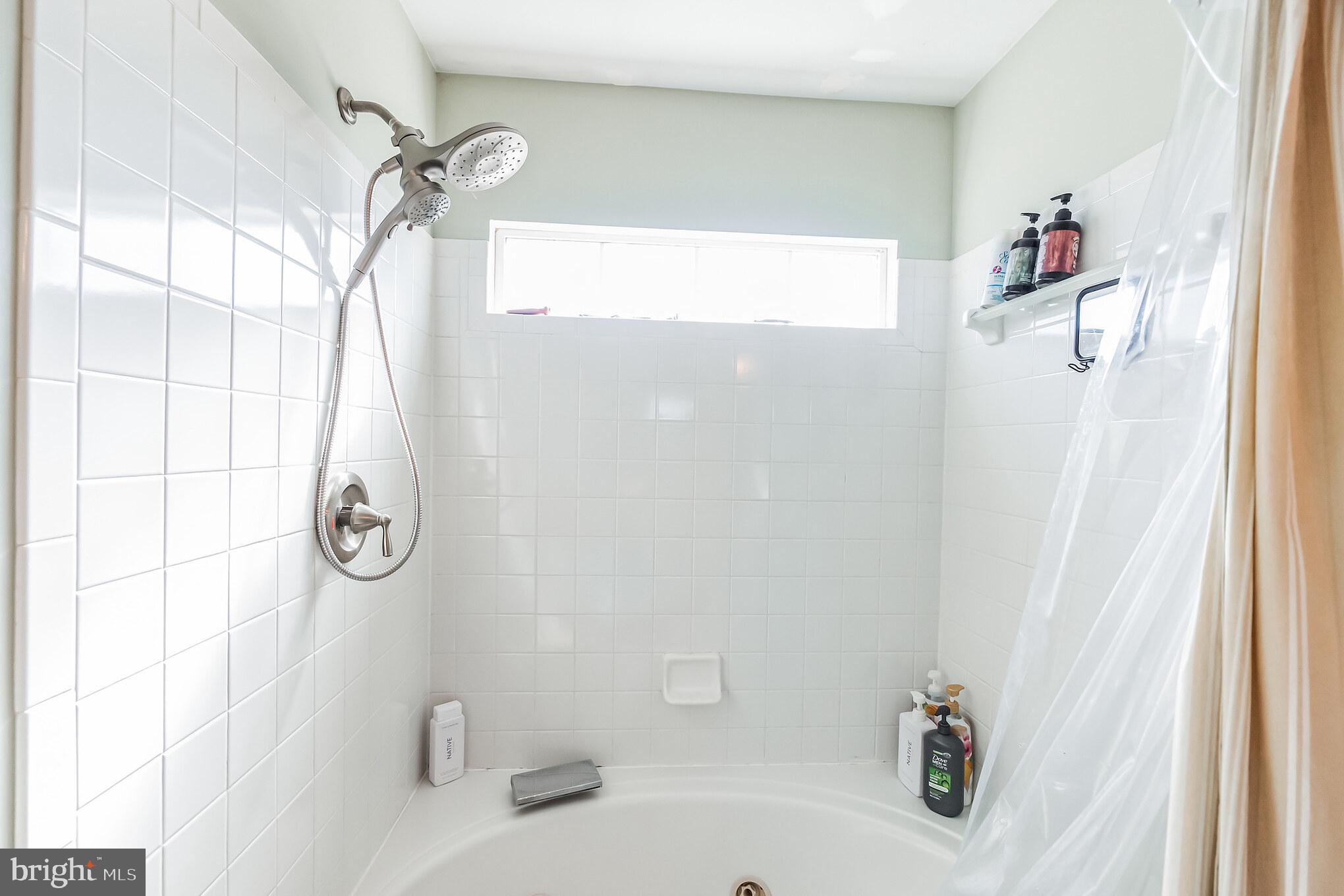 TOWNES OF VANDERBILT - Residential