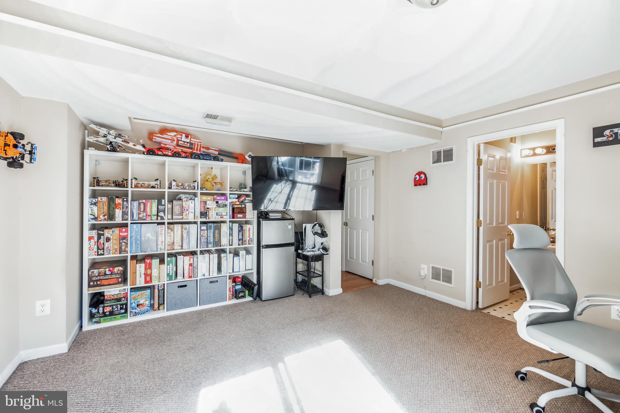 TOWNES OF VANDERBILT - Residential