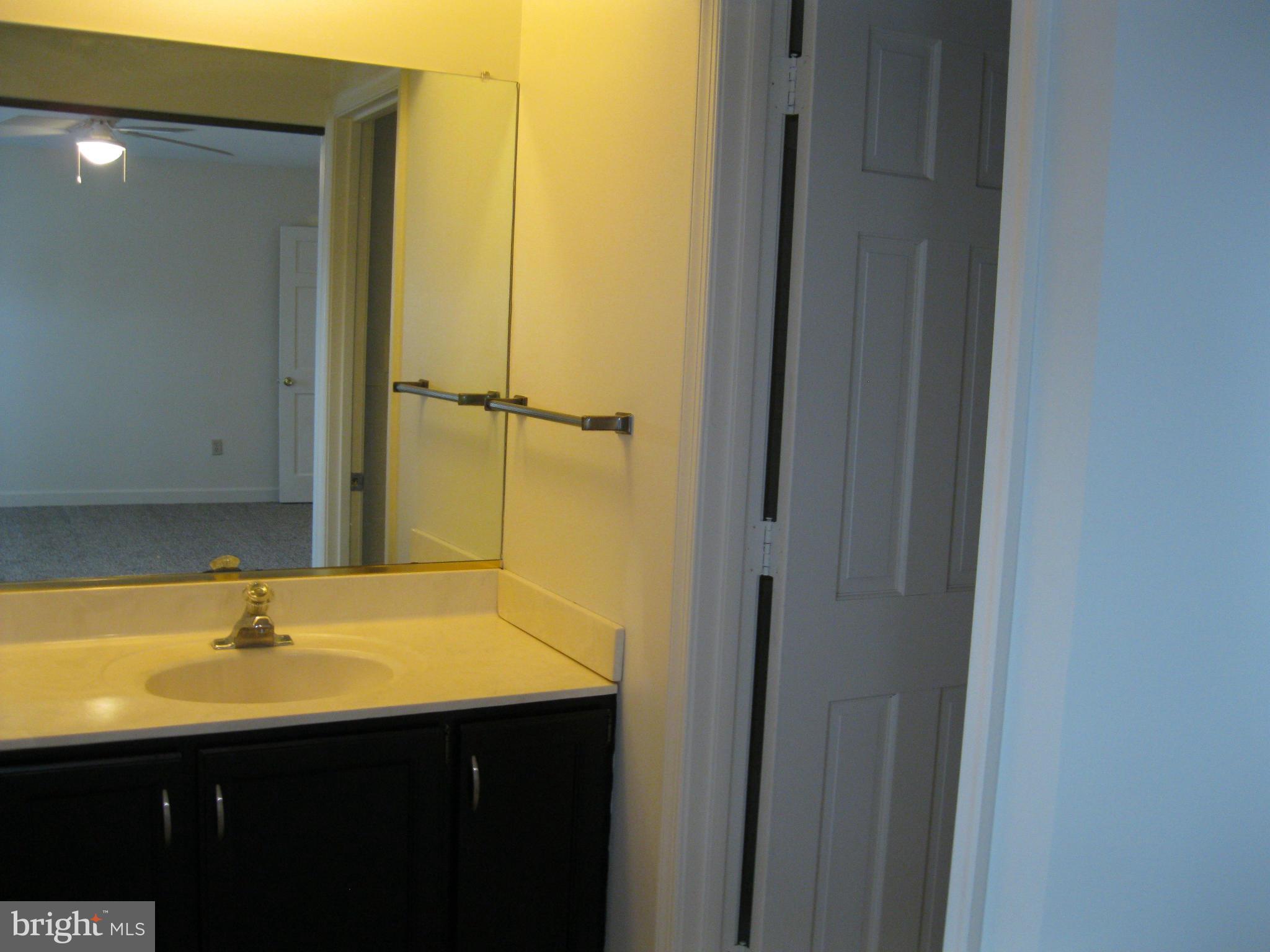 HICKORY RIDGE LA PLATA - Residential Lease