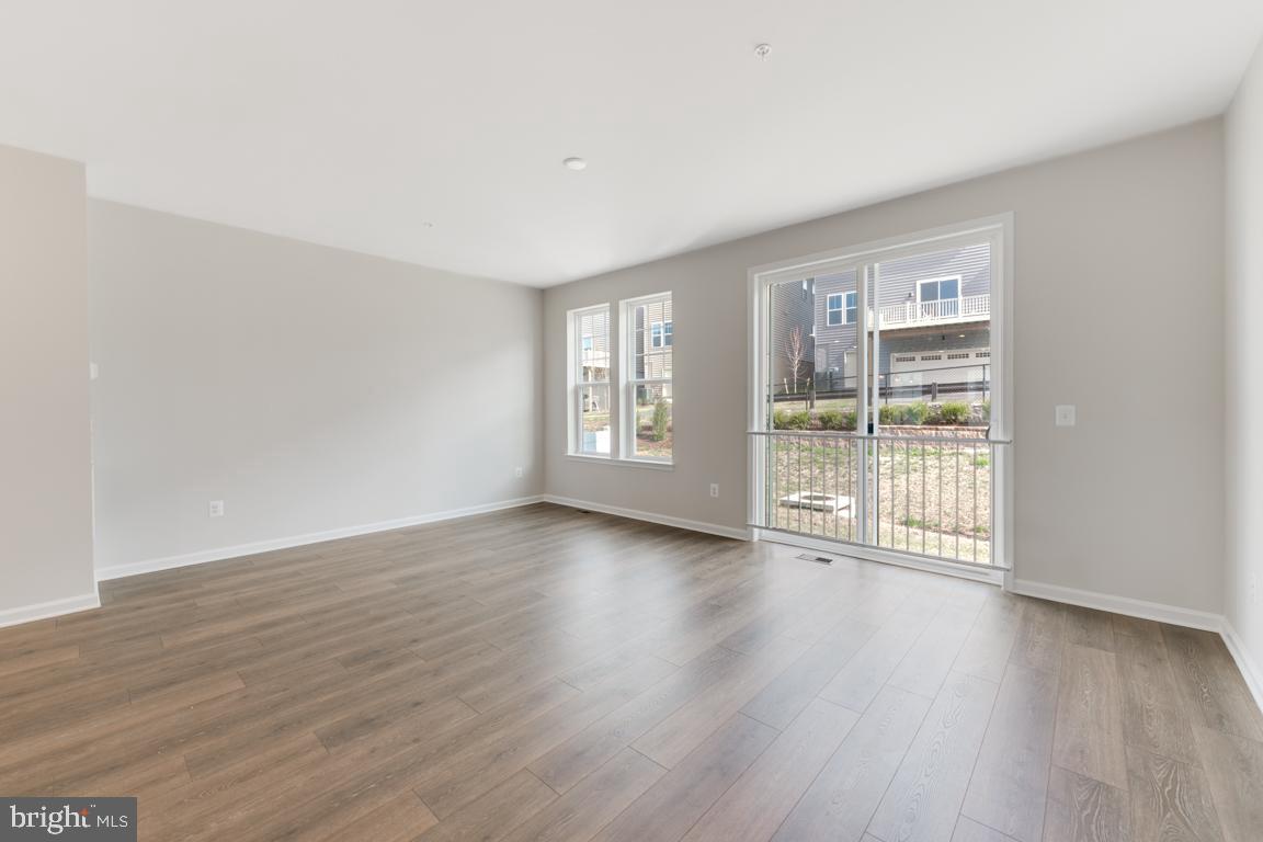 26470 SIR JAMIE TERRACE