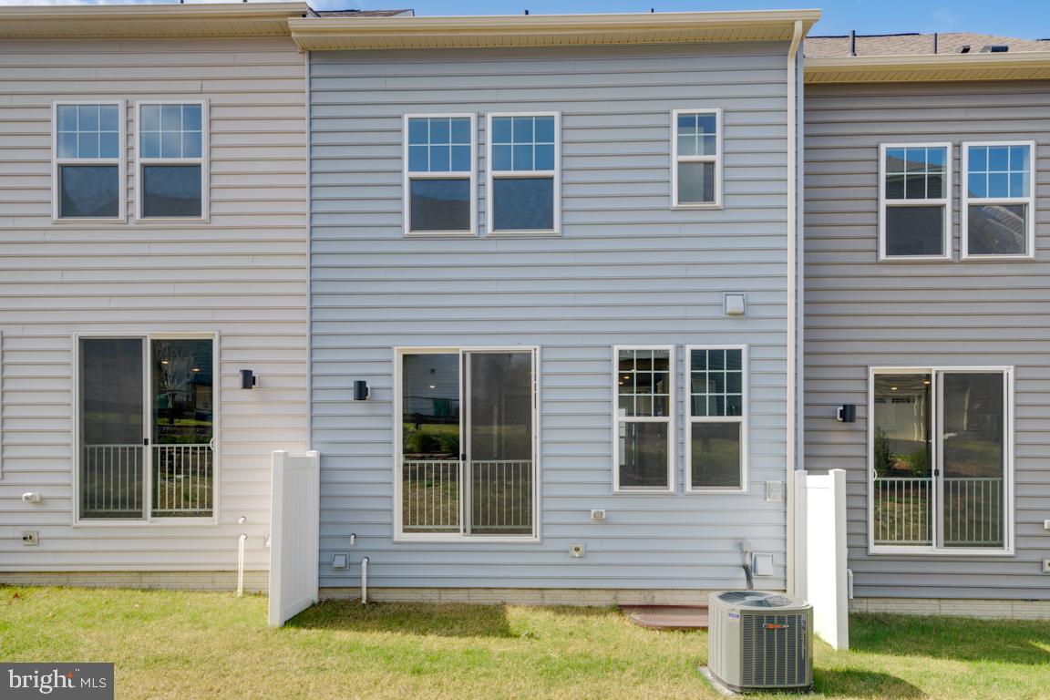 DAMASCUS VILLAGE - Residential