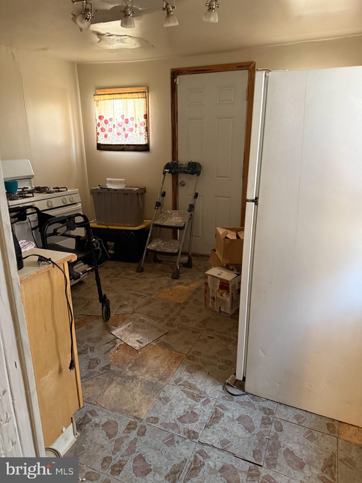 UNIVERSITY CITY - Residential