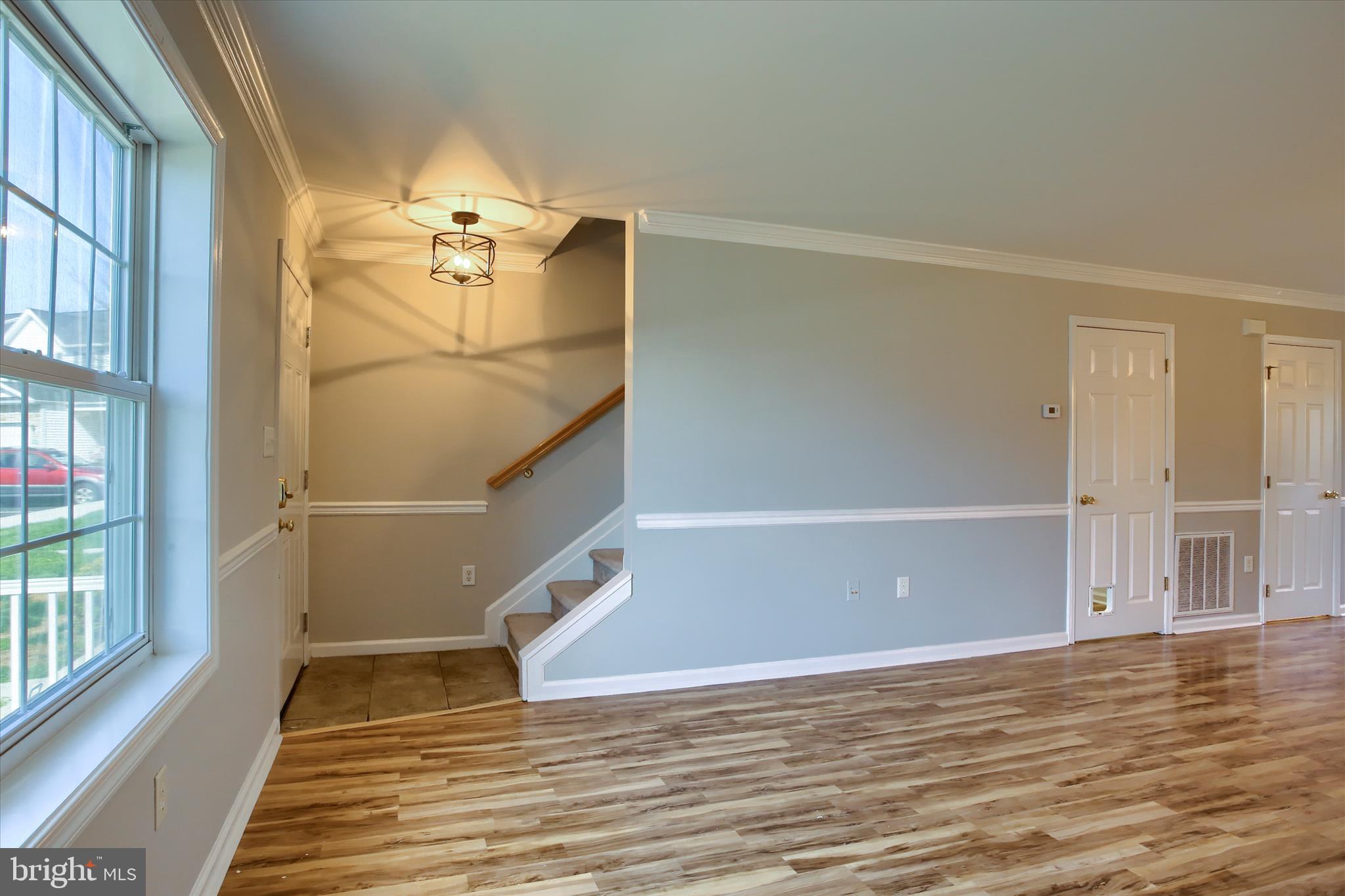 7506 CLOVER LEE BOULEVARD