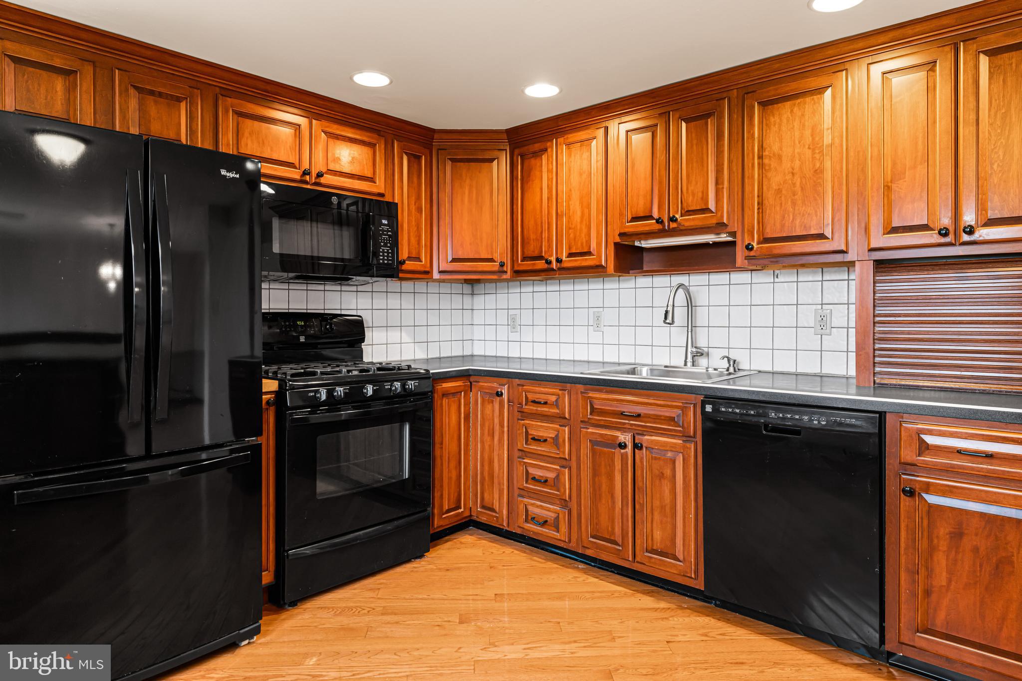 WILLOW FARMS - Residential