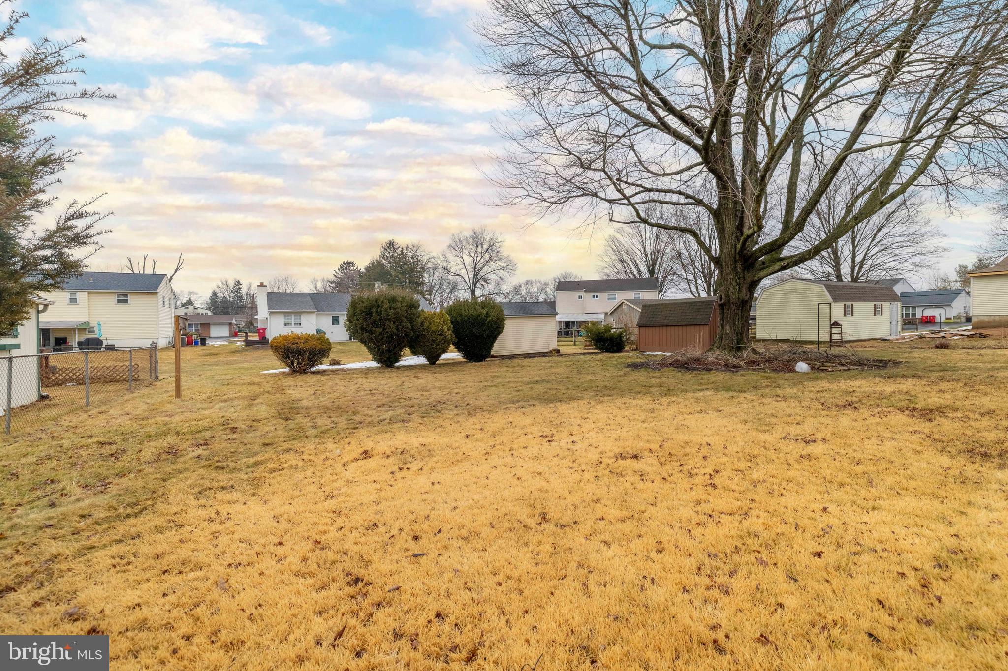 WILLOW FARMS - Residential