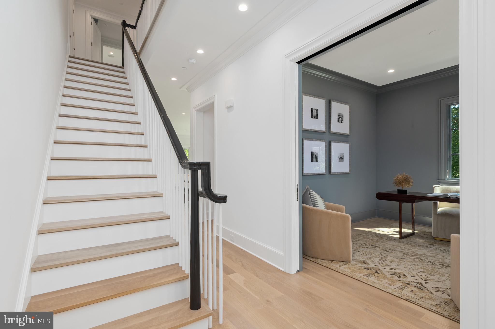 SPRING VALLEY - Residential