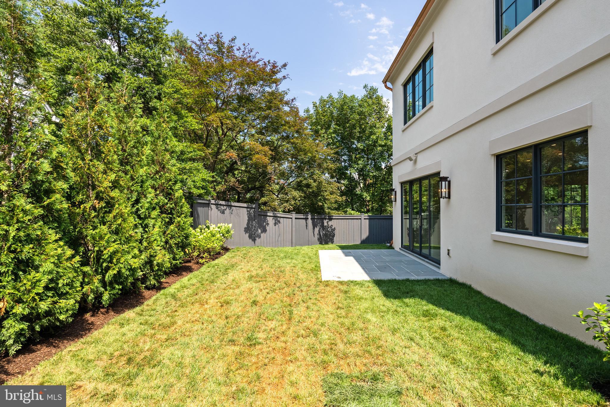 SPRING VALLEY - Residential