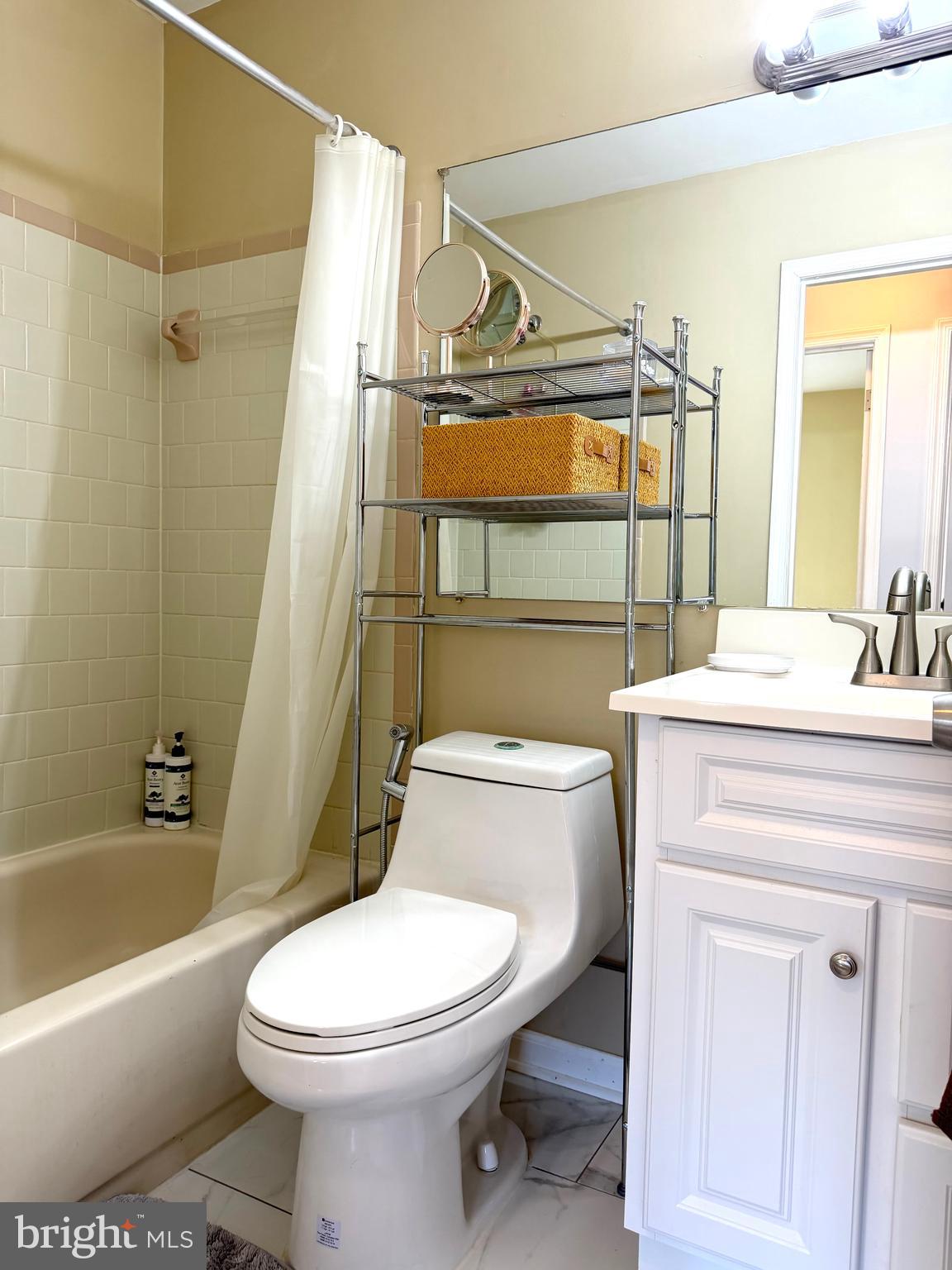 TIMBERBROOKE - Residential