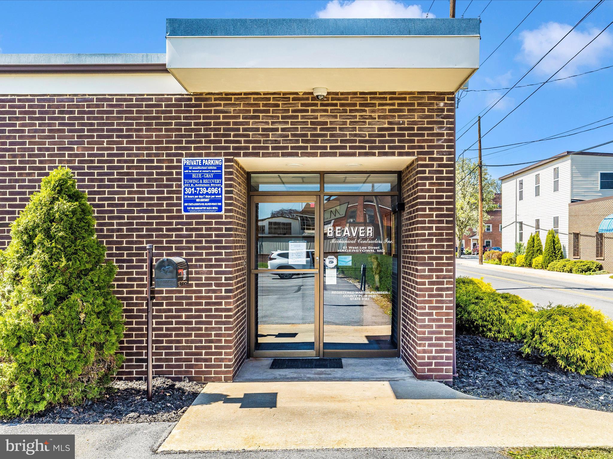 61 W LEE STREET