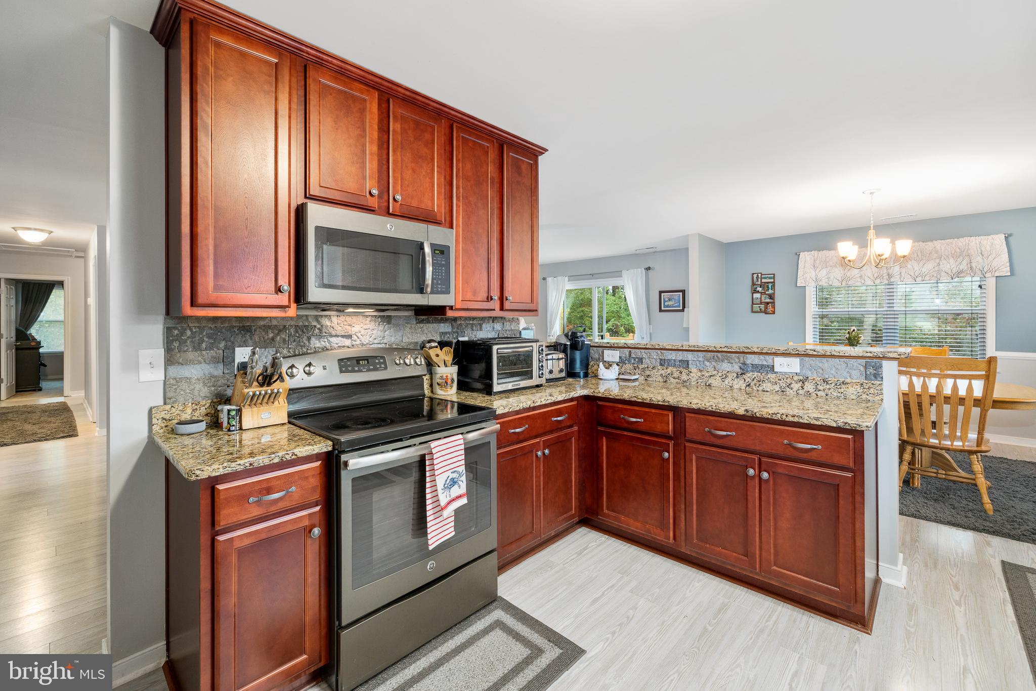 CABIN POINT / GLEBE HARBOR - Residential