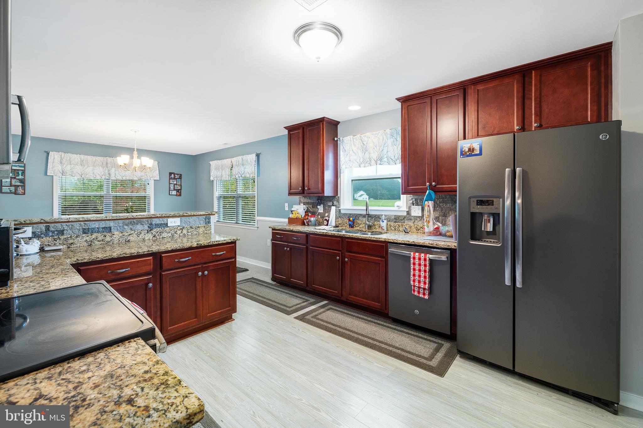 CABIN POINT / GLEBE HARBOR - Residential