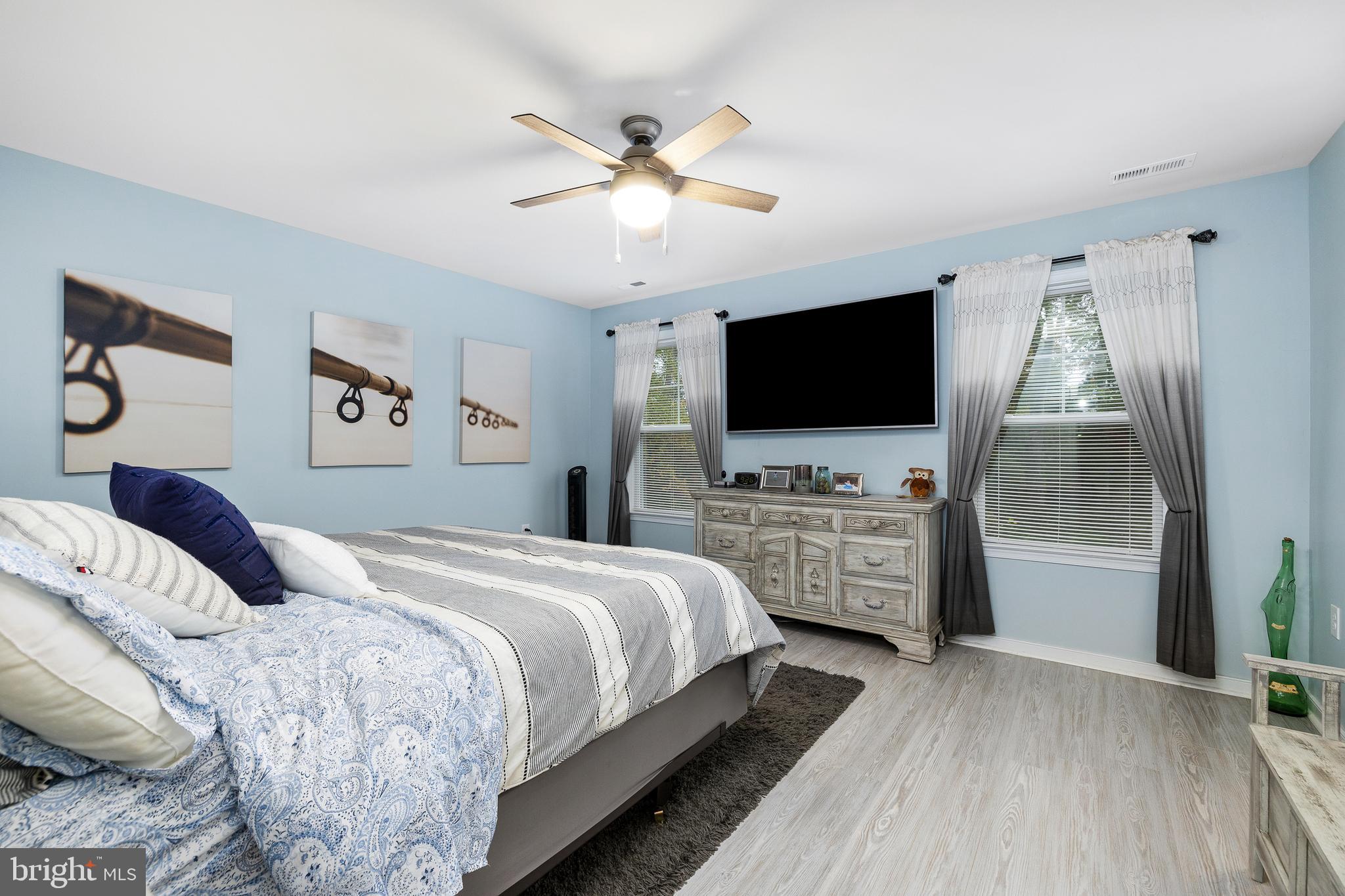 CABIN POINT / GLEBE HARBOR - Residential