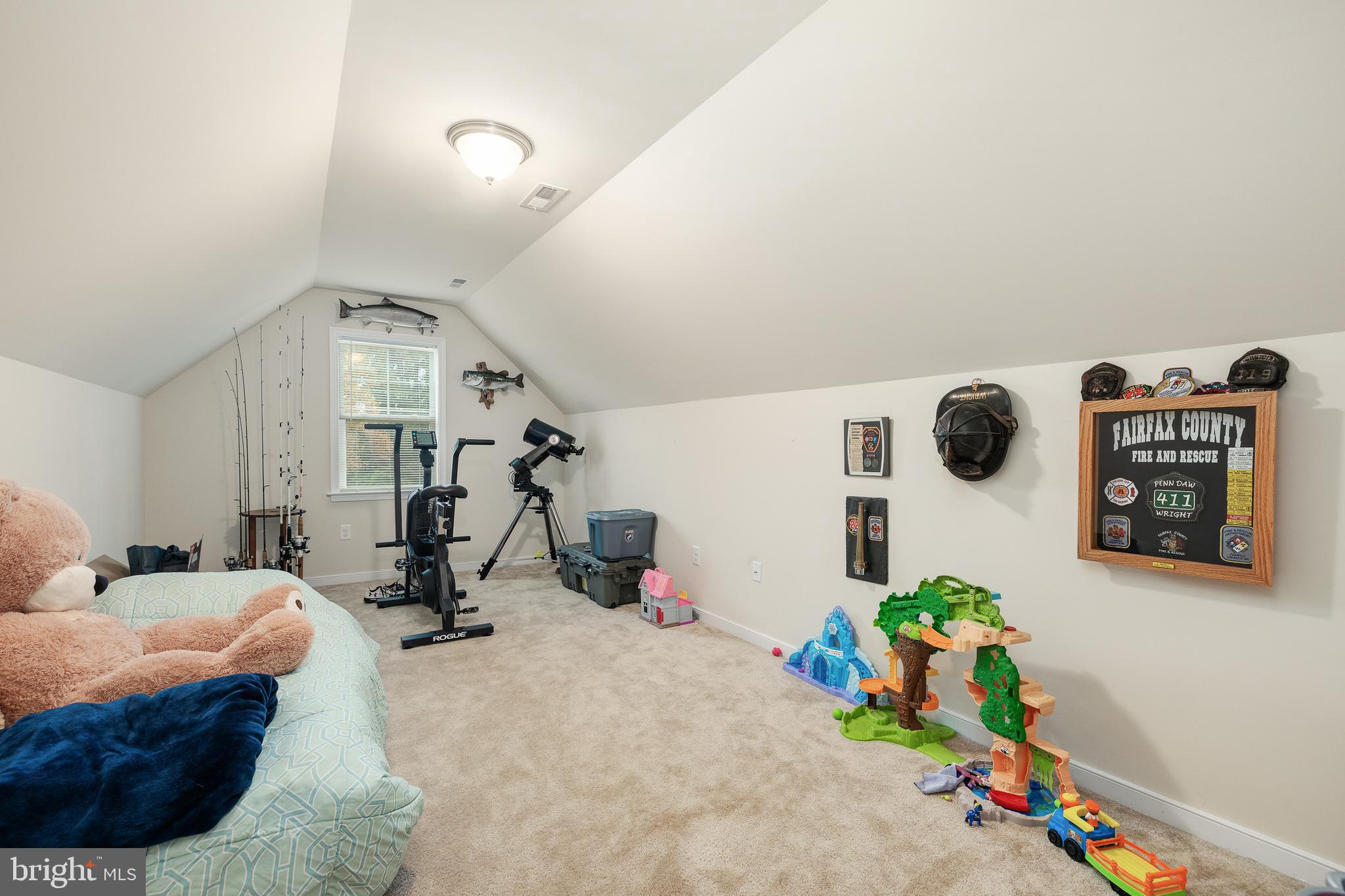 CABIN POINT / GLEBE HARBOR - Residential