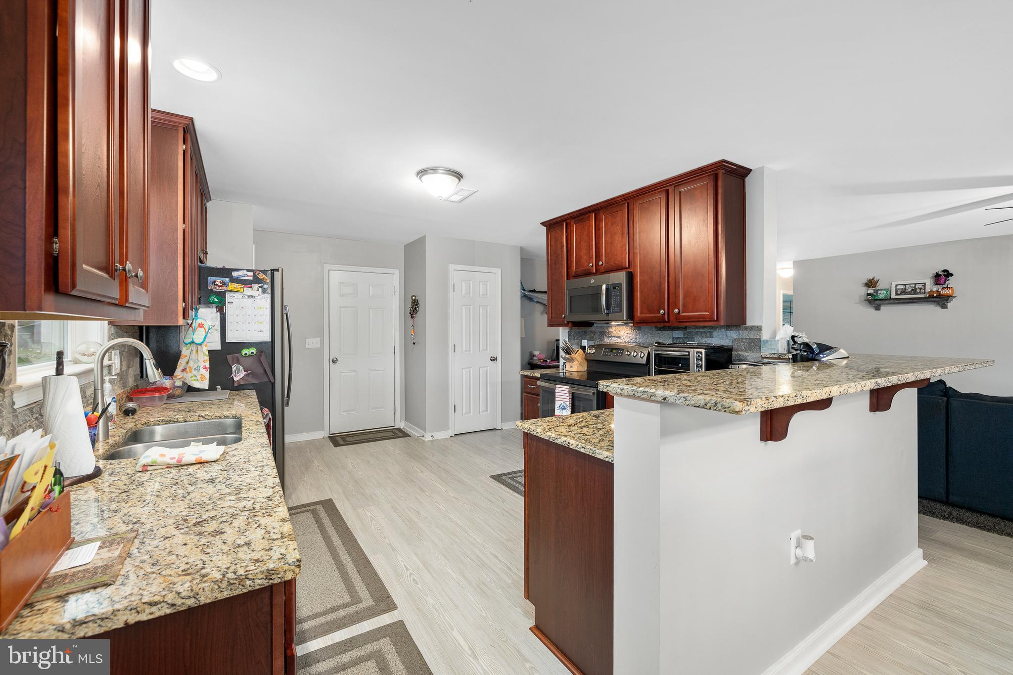 CABIN POINT / GLEBE HARBOR - Residential