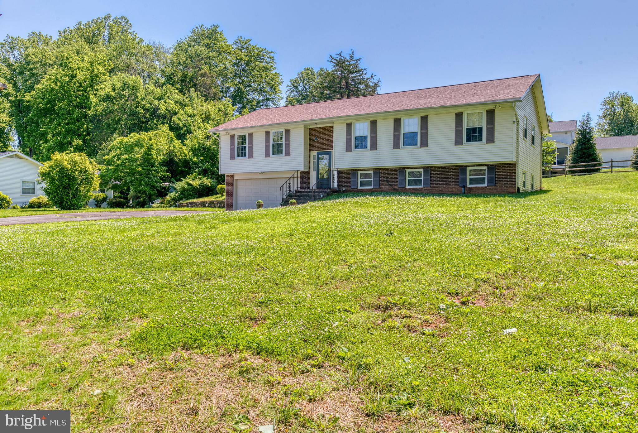 7077 WESTMORELAND DRIVE