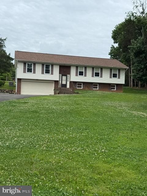 Photo of 7077 Westmoreland Drive, WARRENTON, VA 20187 (MLS # VAFQ2022168)