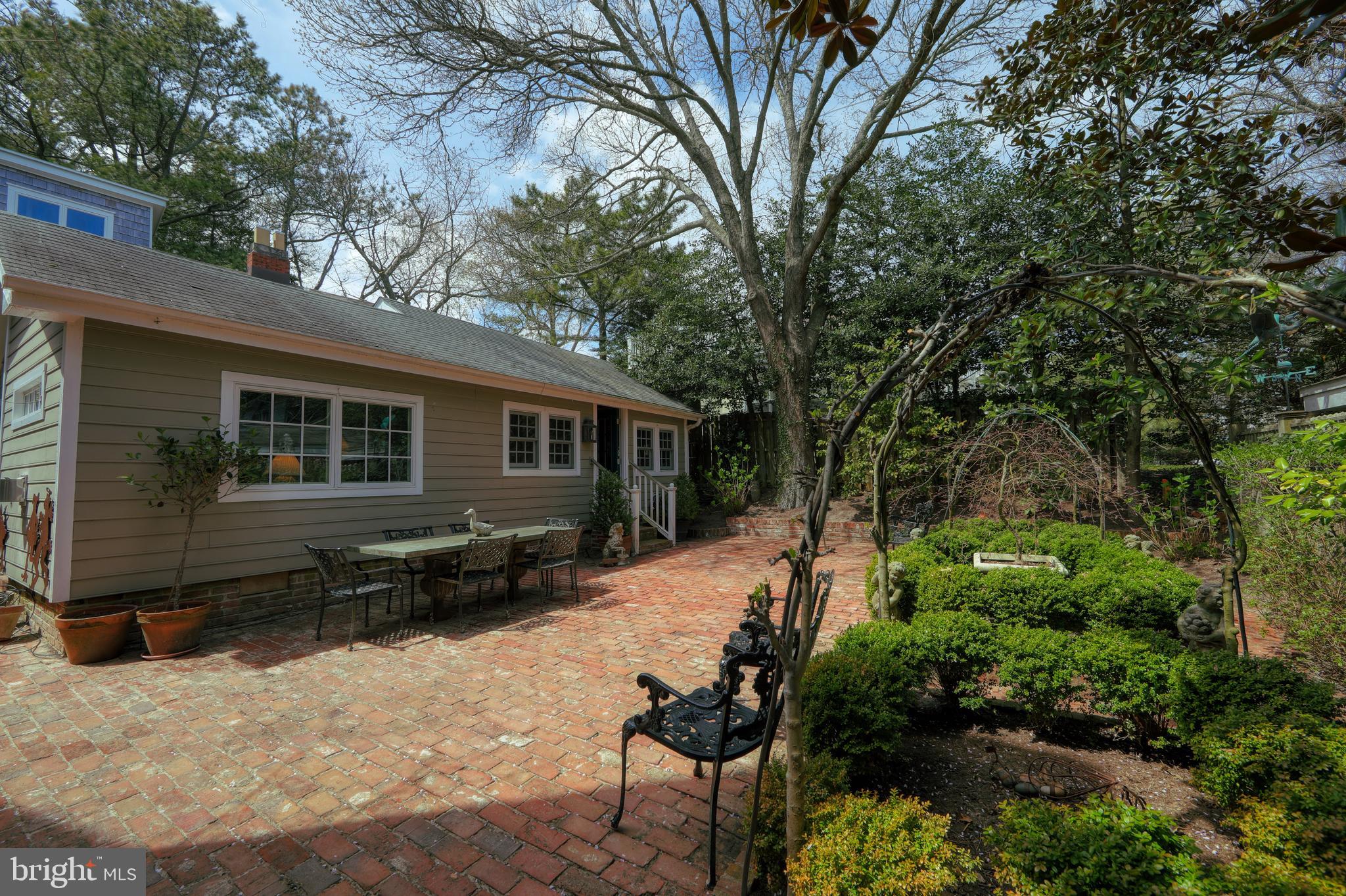 NORTH REHOBOTH - Residential