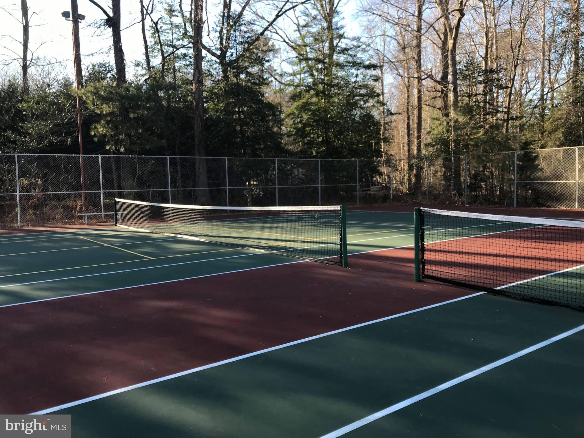 ANGOLA BY THE BAY - Residential