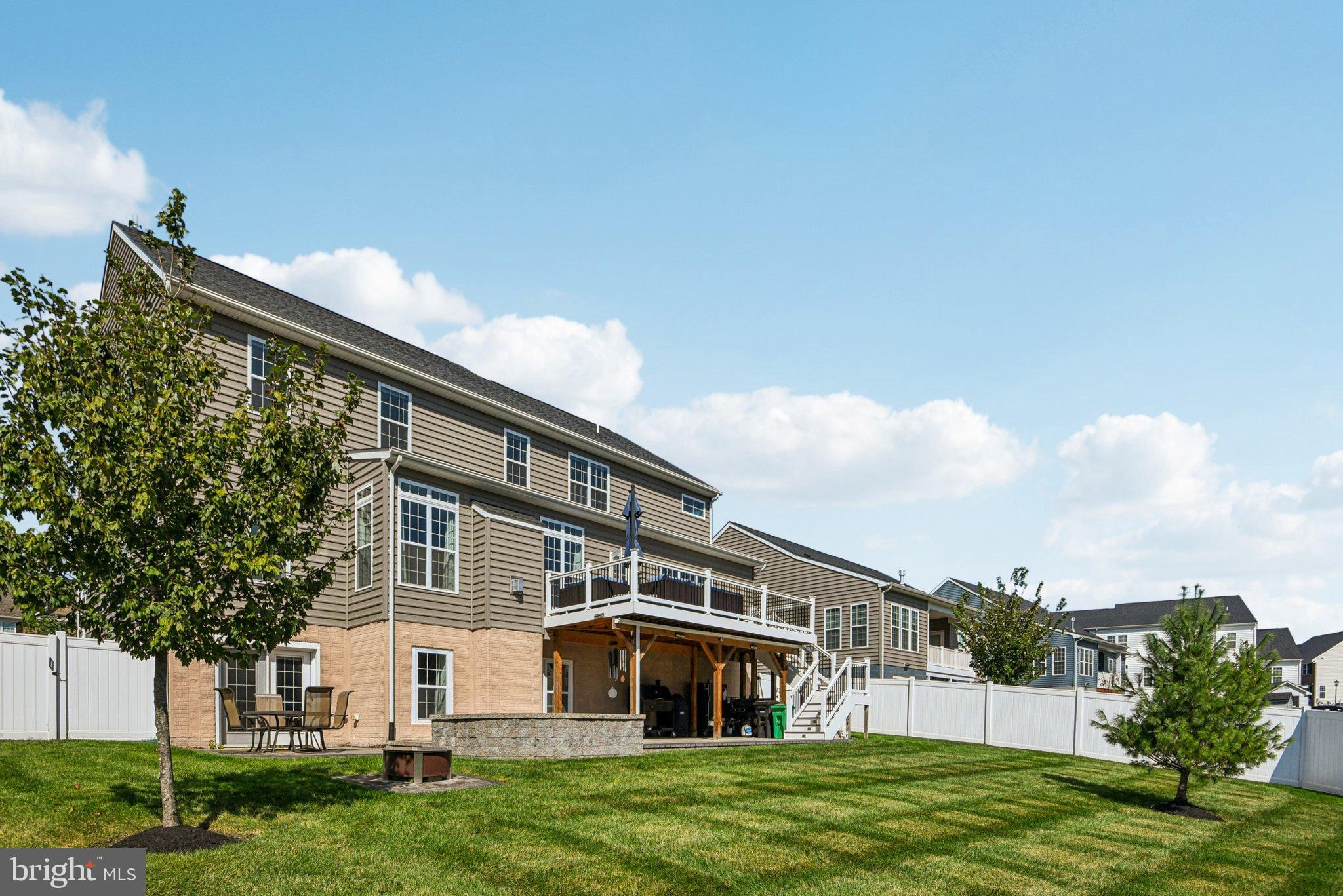 VILLAGES OF SAVANNAH - Residential