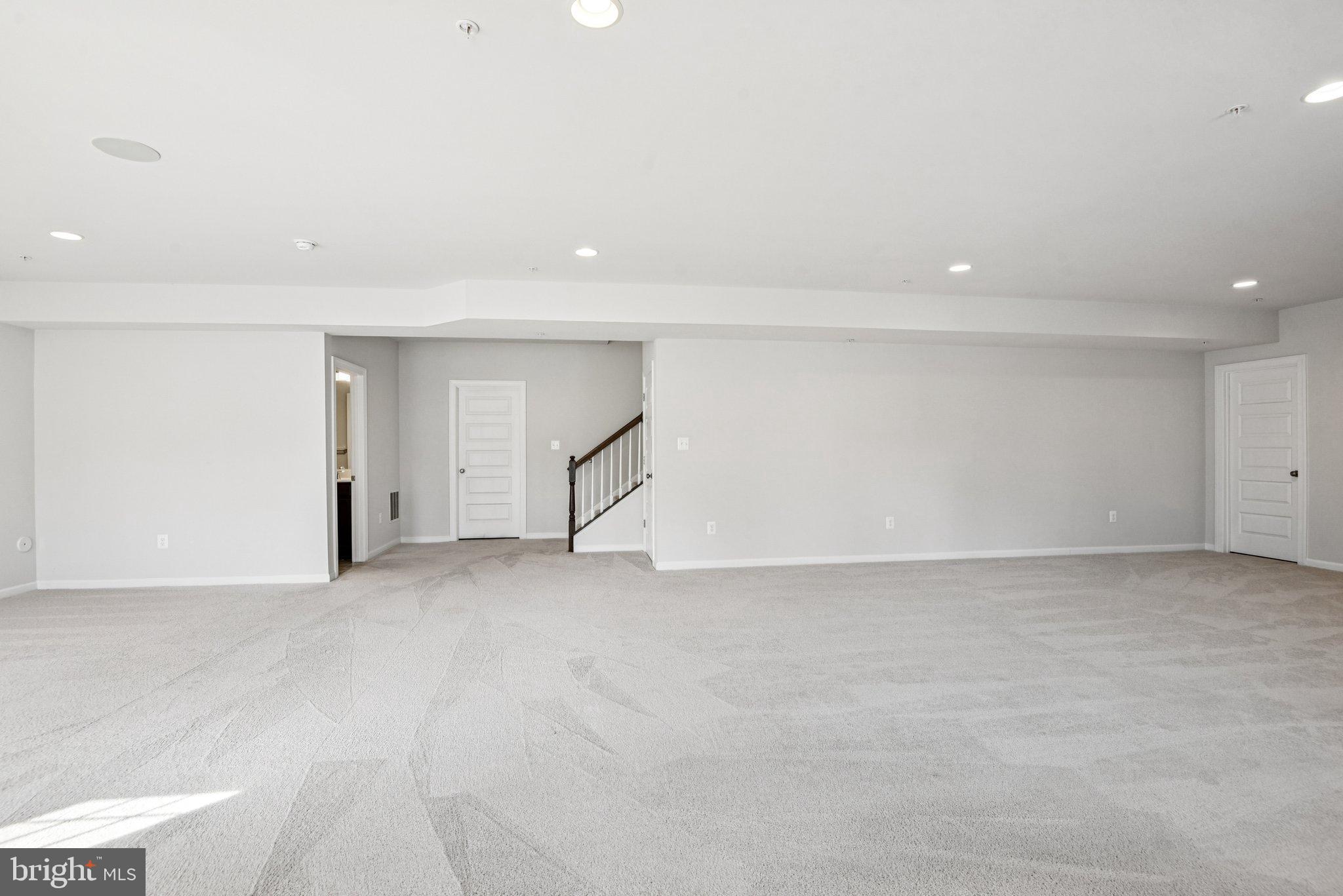 VILLAGES OF SAVANNAH - Residential