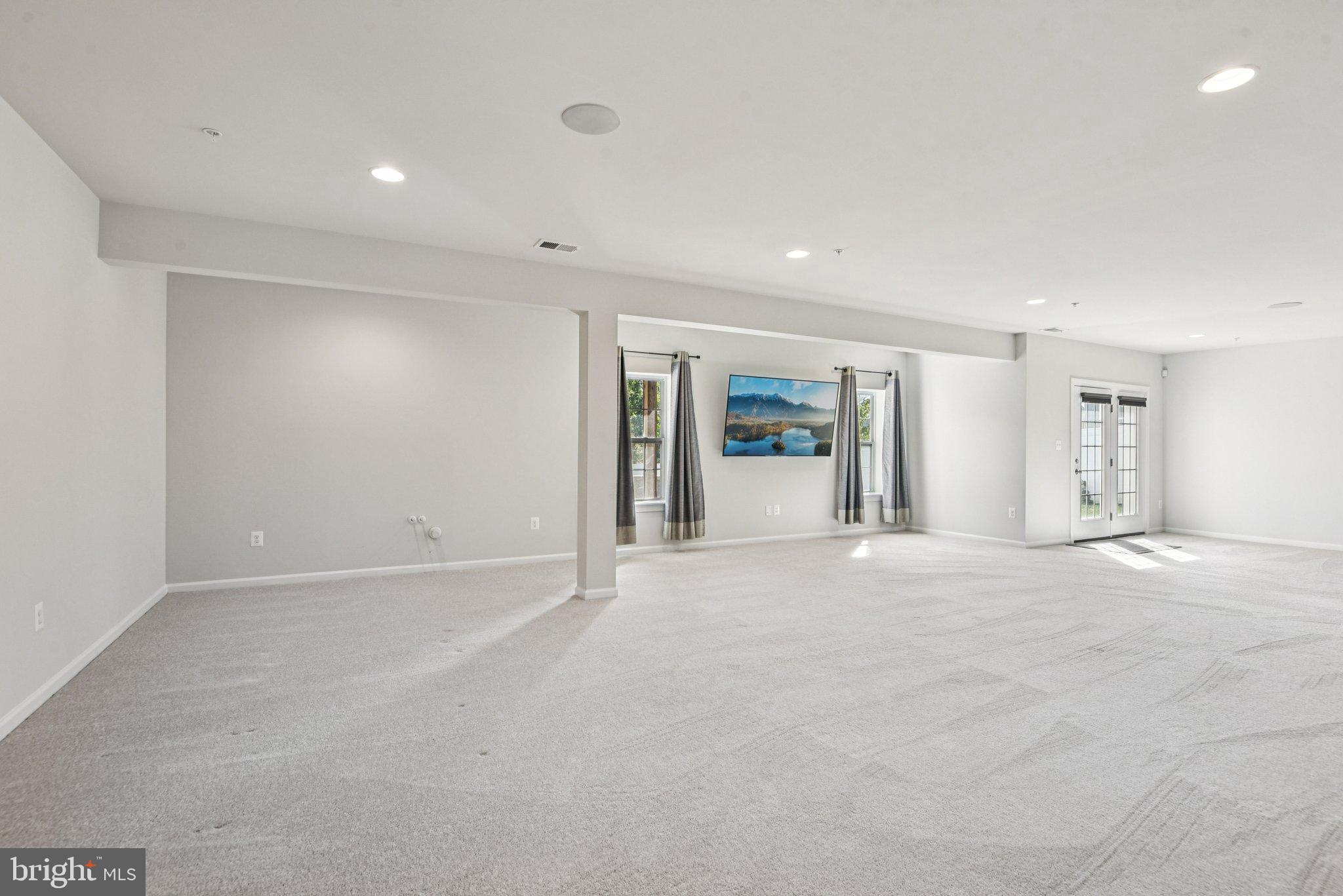 VILLAGES OF SAVANNAH - Residential