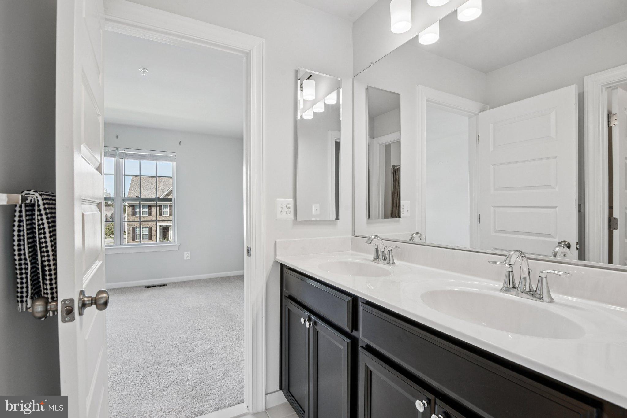 VILLAGES OF SAVANNAH - Residential