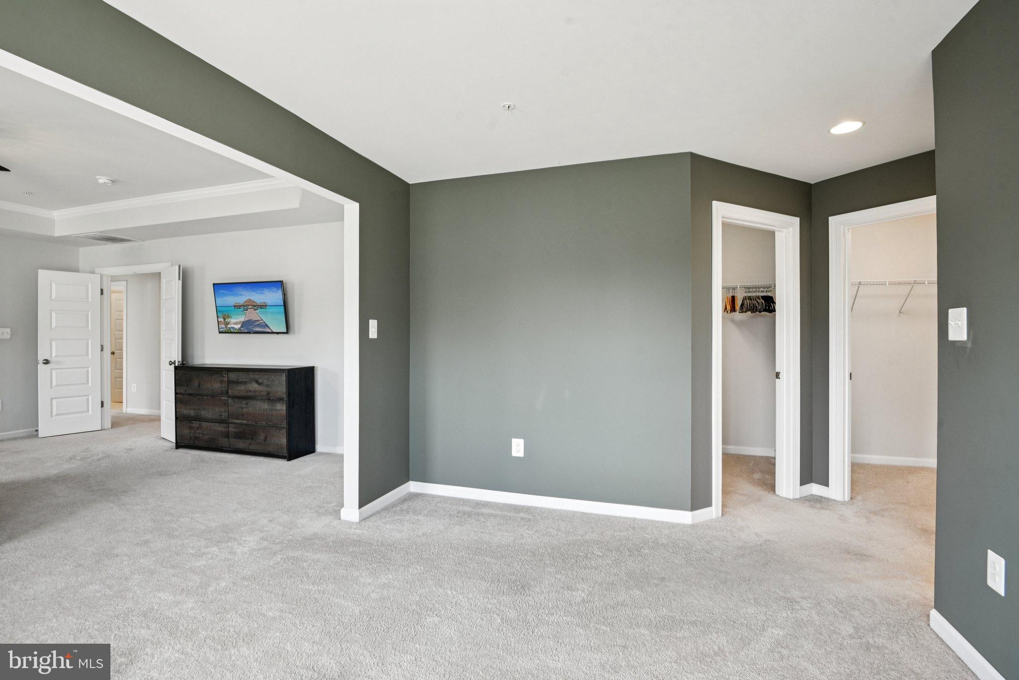 VILLAGES OF SAVANNAH - Residential