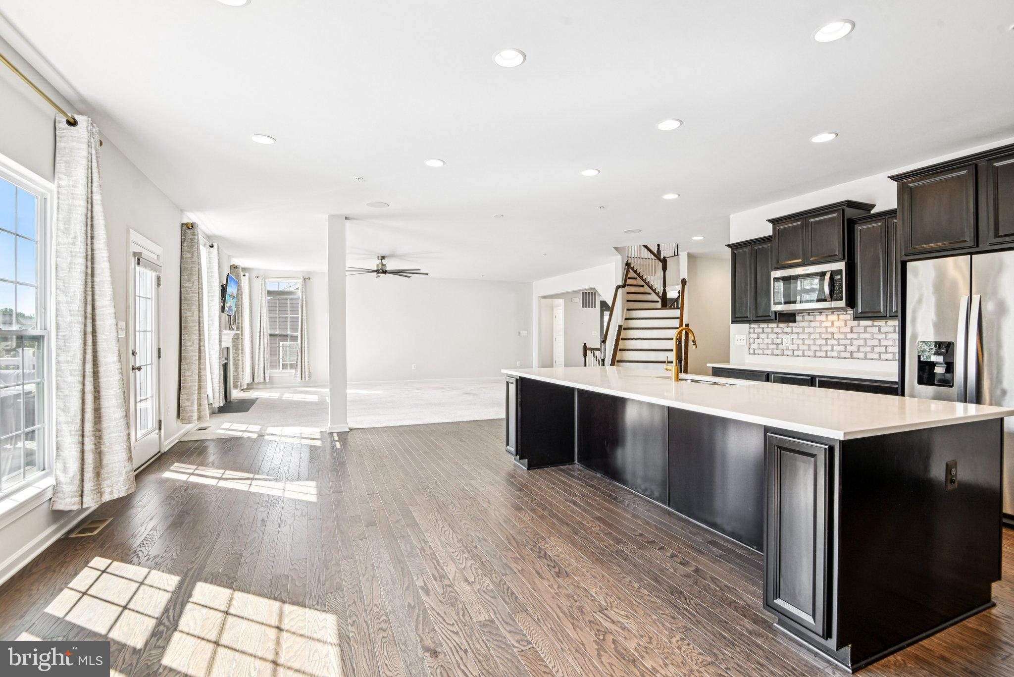 VILLAGES OF SAVANNAH - Residential