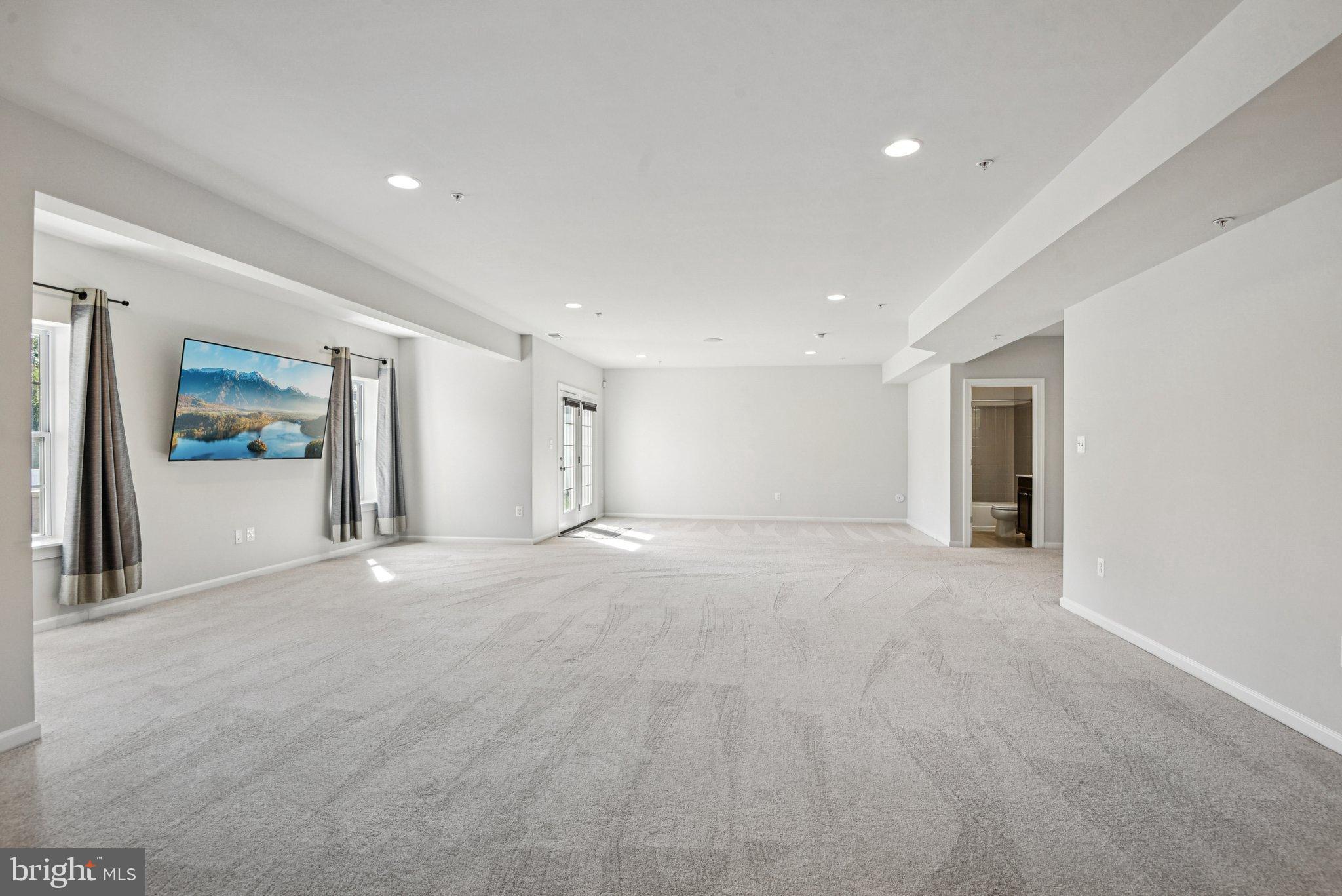 VILLAGES OF SAVANNAH - Residential