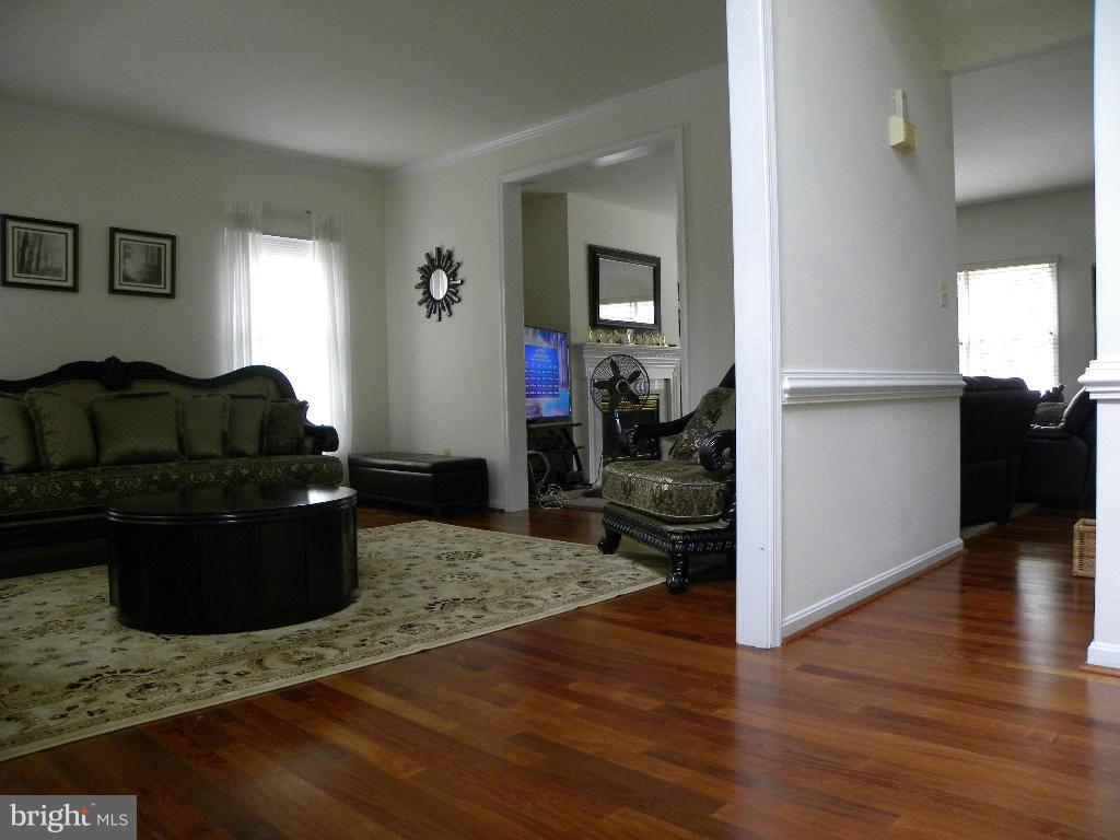 TRUE LANE PROPERTY - Residential Lease