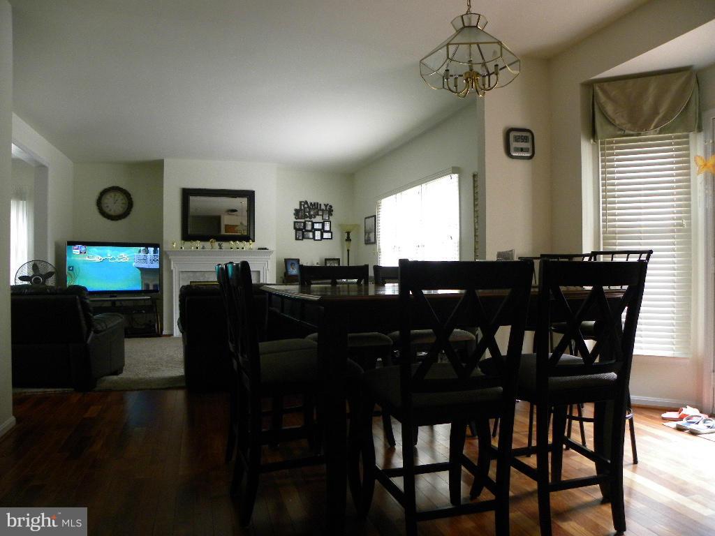 TRUE LANE PROPERTY - Residential Lease