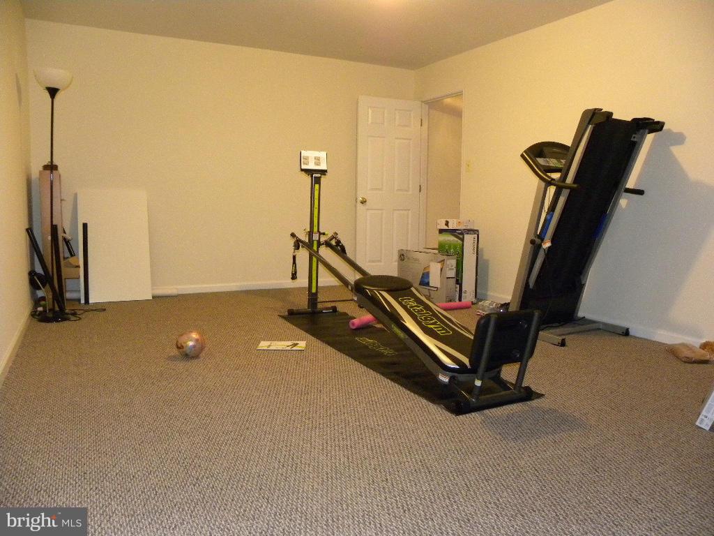 TRUE LANE PROPERTY - Residential Lease