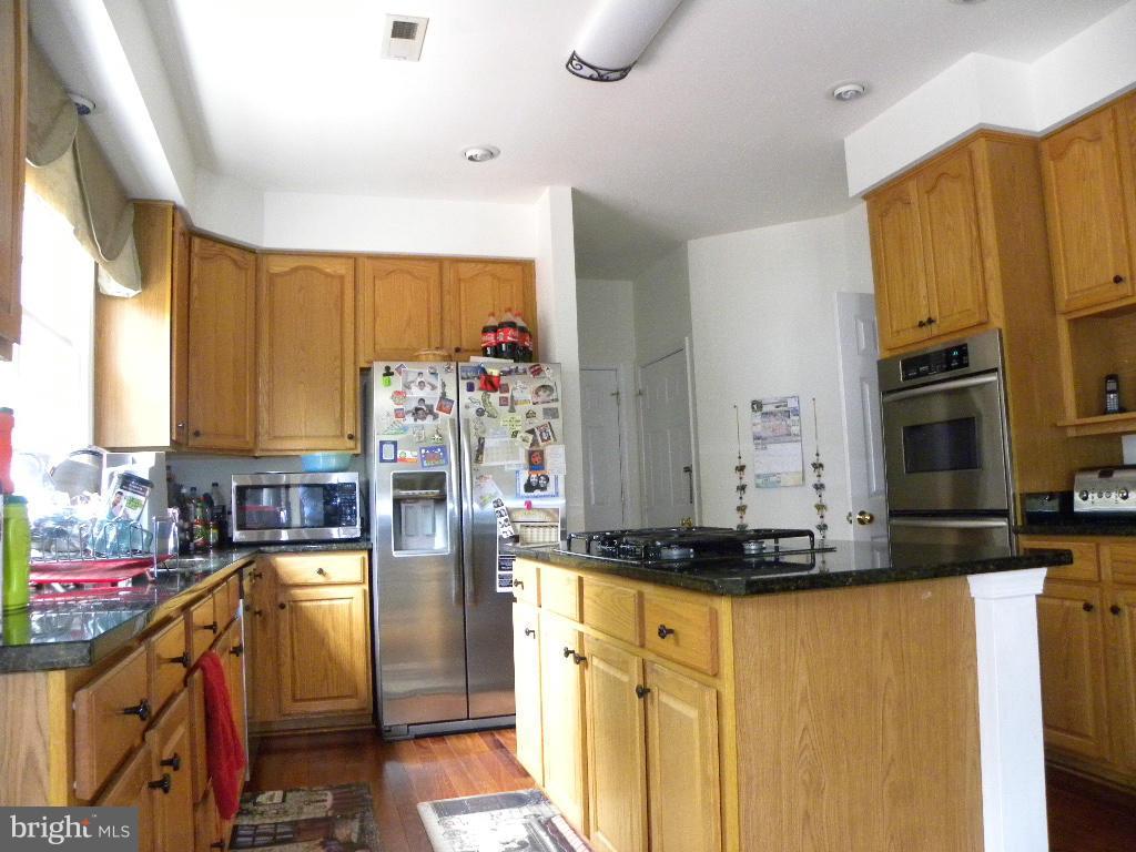 TRUE LANE PROPERTY - Residential Lease