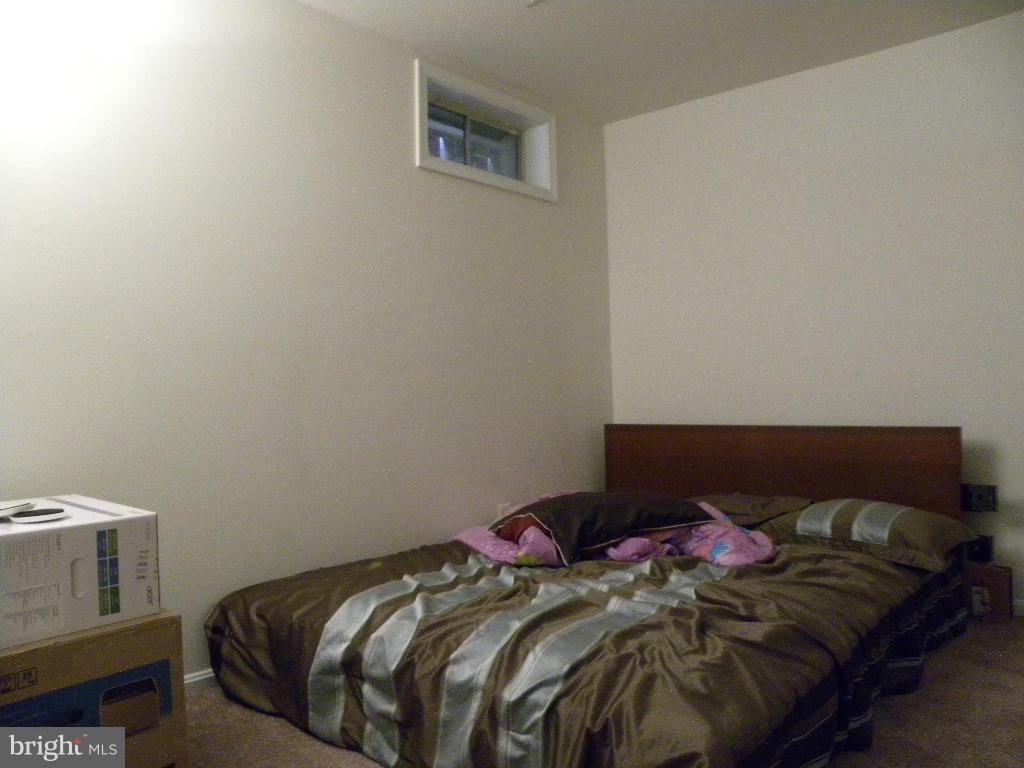 TRUE LANE PROPERTY - Residential Lease