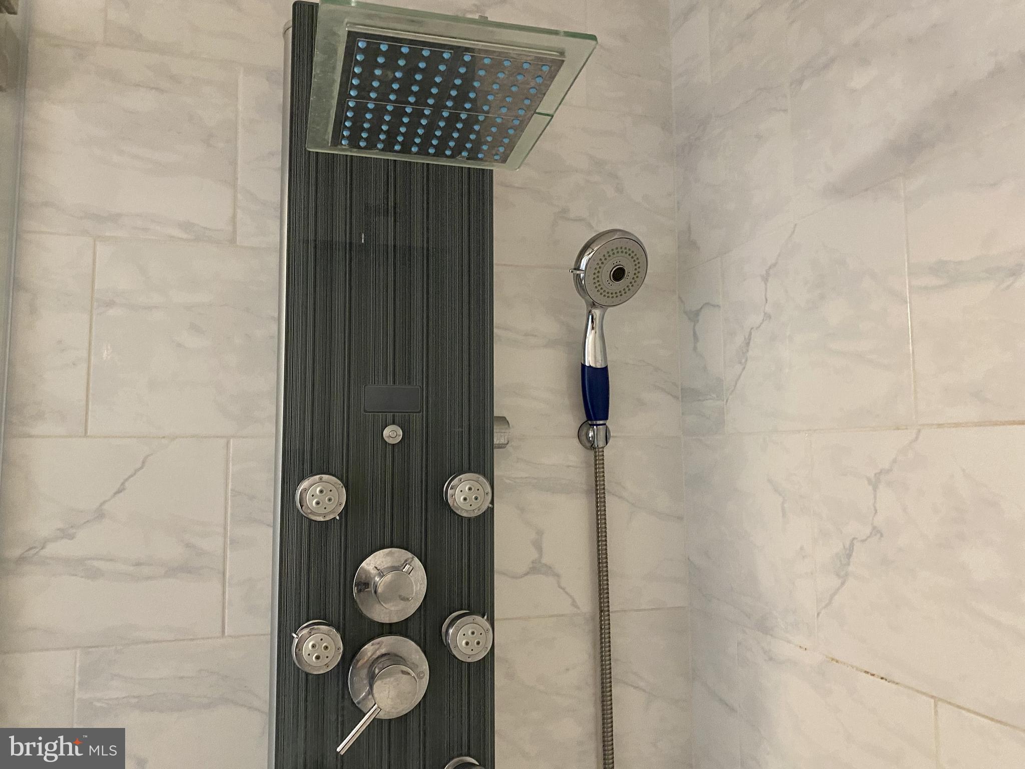 PARK SUMMIT CODM - Residential Lease