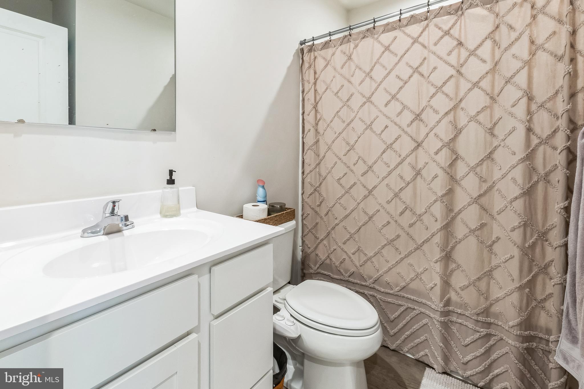 HYETTS CROSSING - Residential