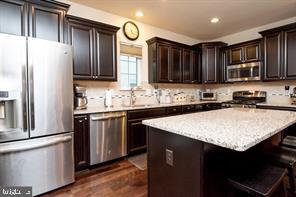 TANYARD SPRINGS - Residential Lease