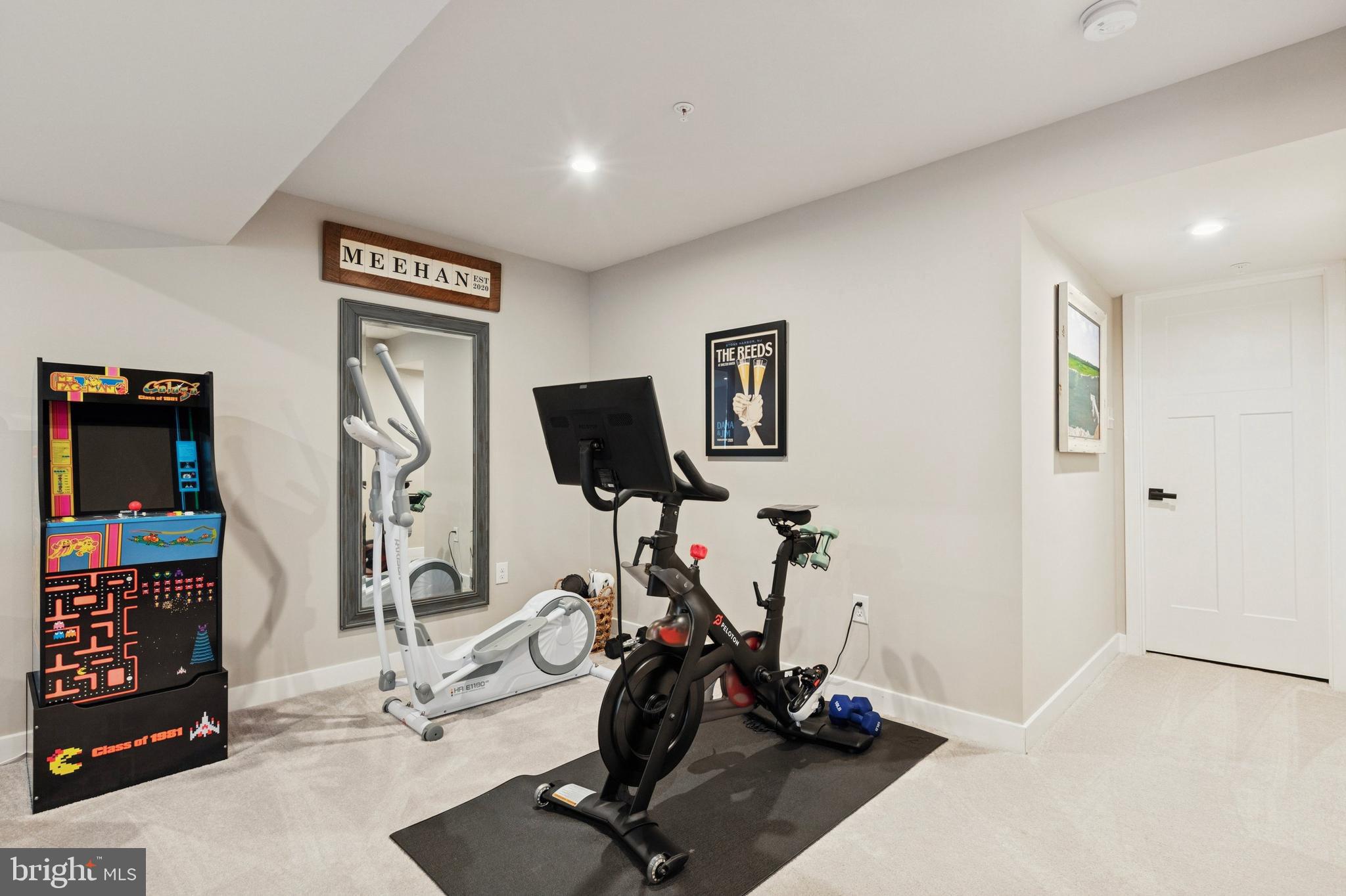 BRADBURY POINT - Residential