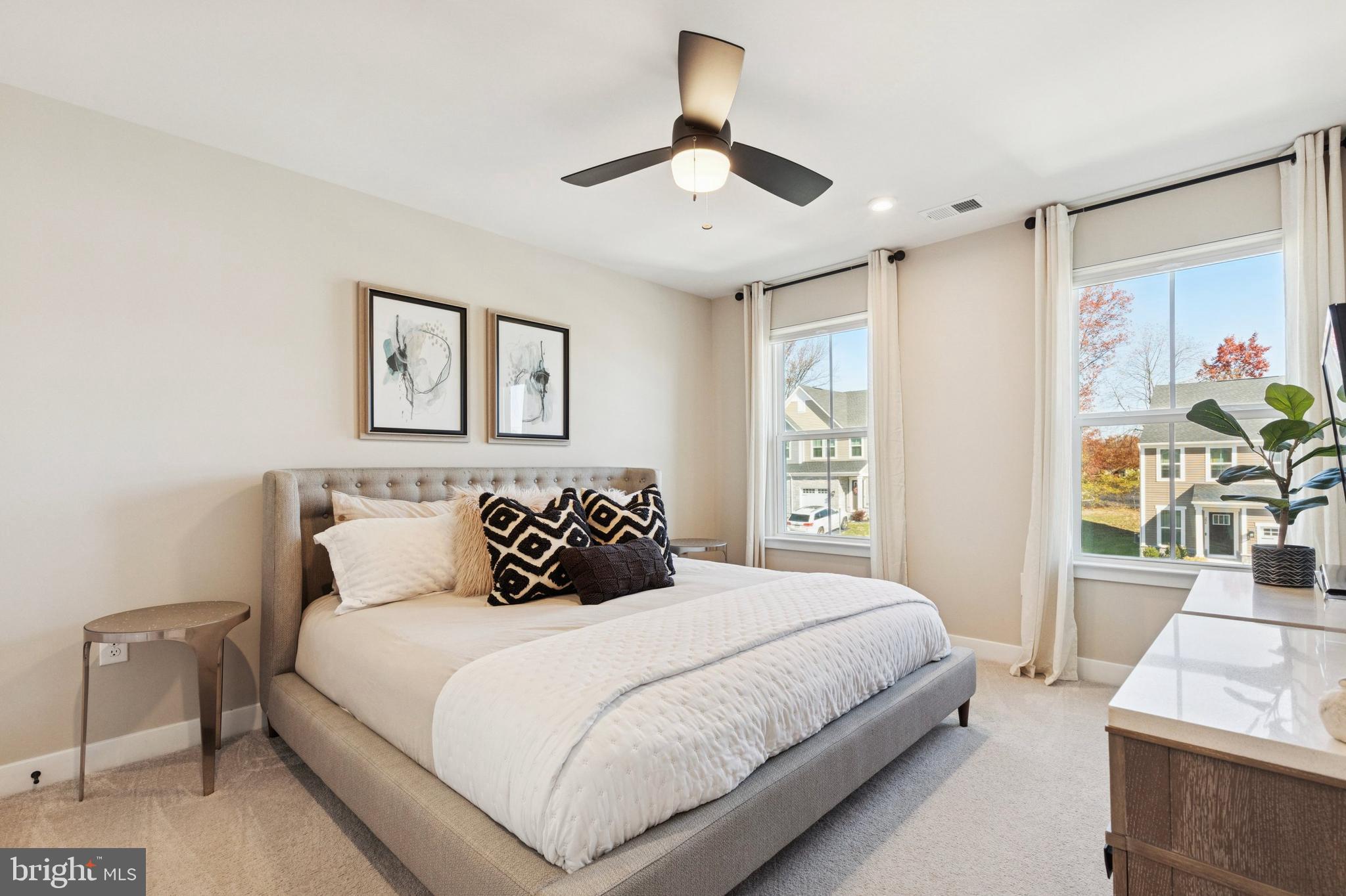 BRADBURY POINT - Residential