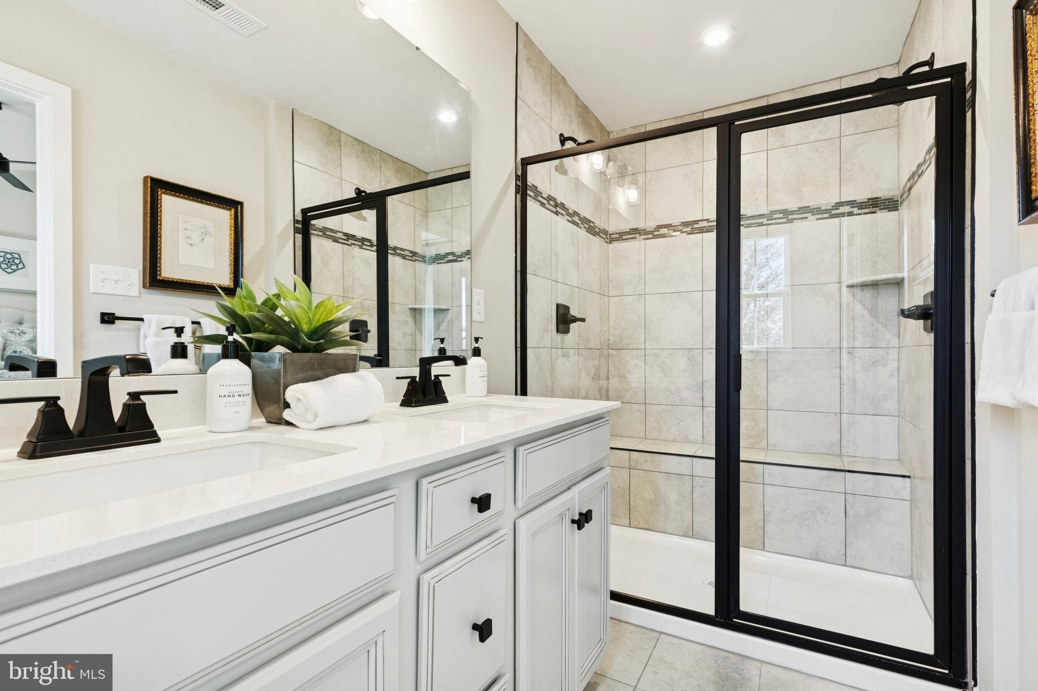 BRADBURY POINT - Residential