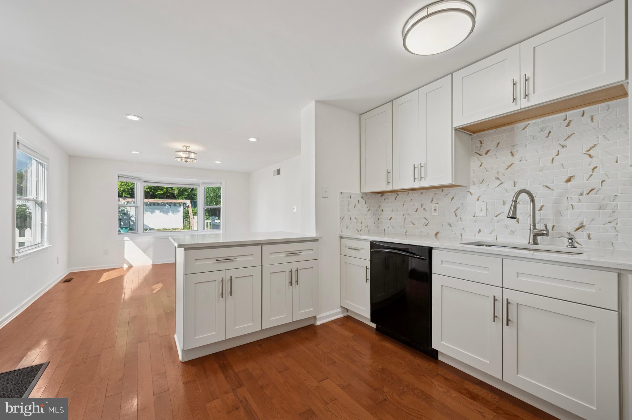 48 SYCAMORE ROAD