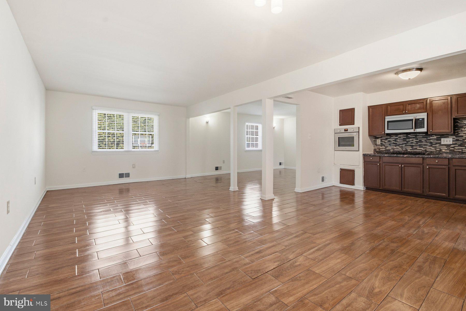 HIGH RIDGE PARK - Residential