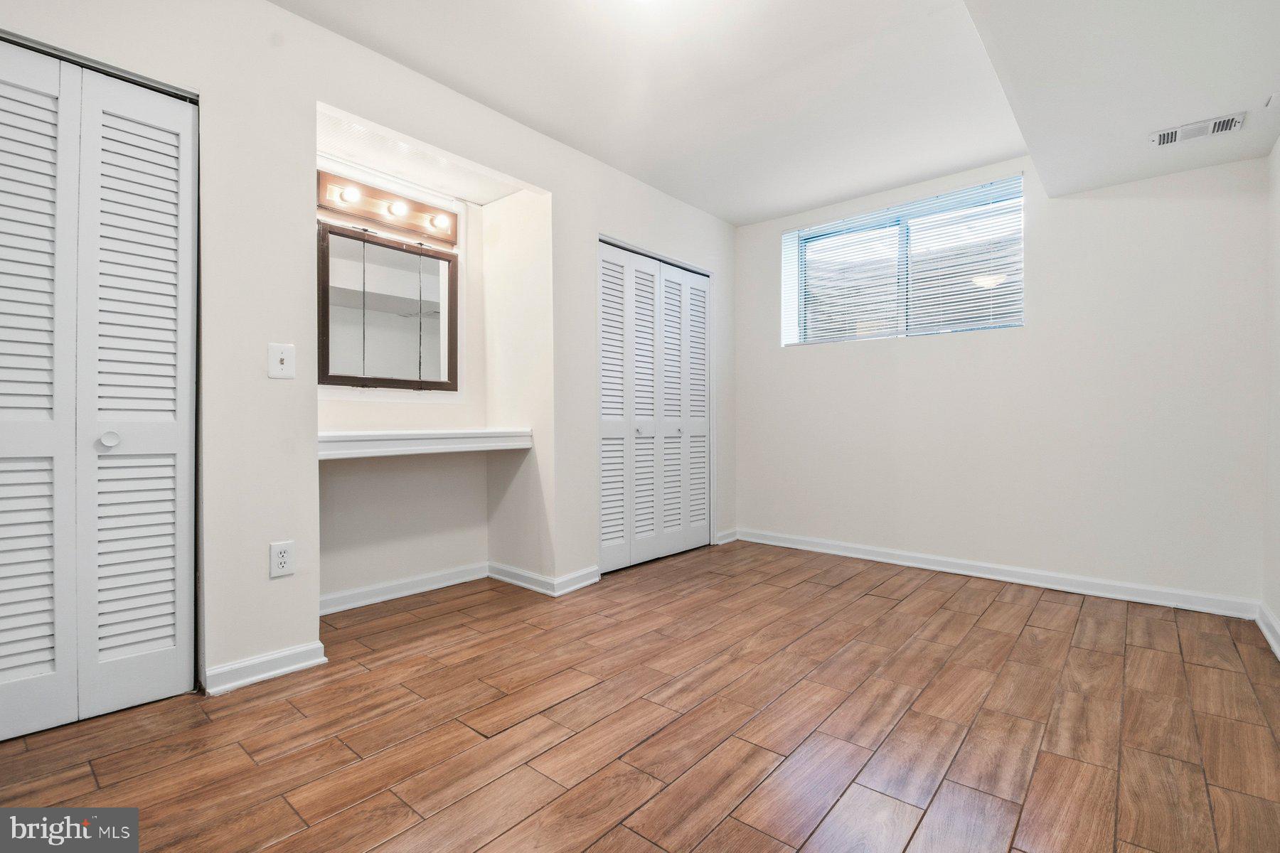 HIGH RIDGE PARK - Residential