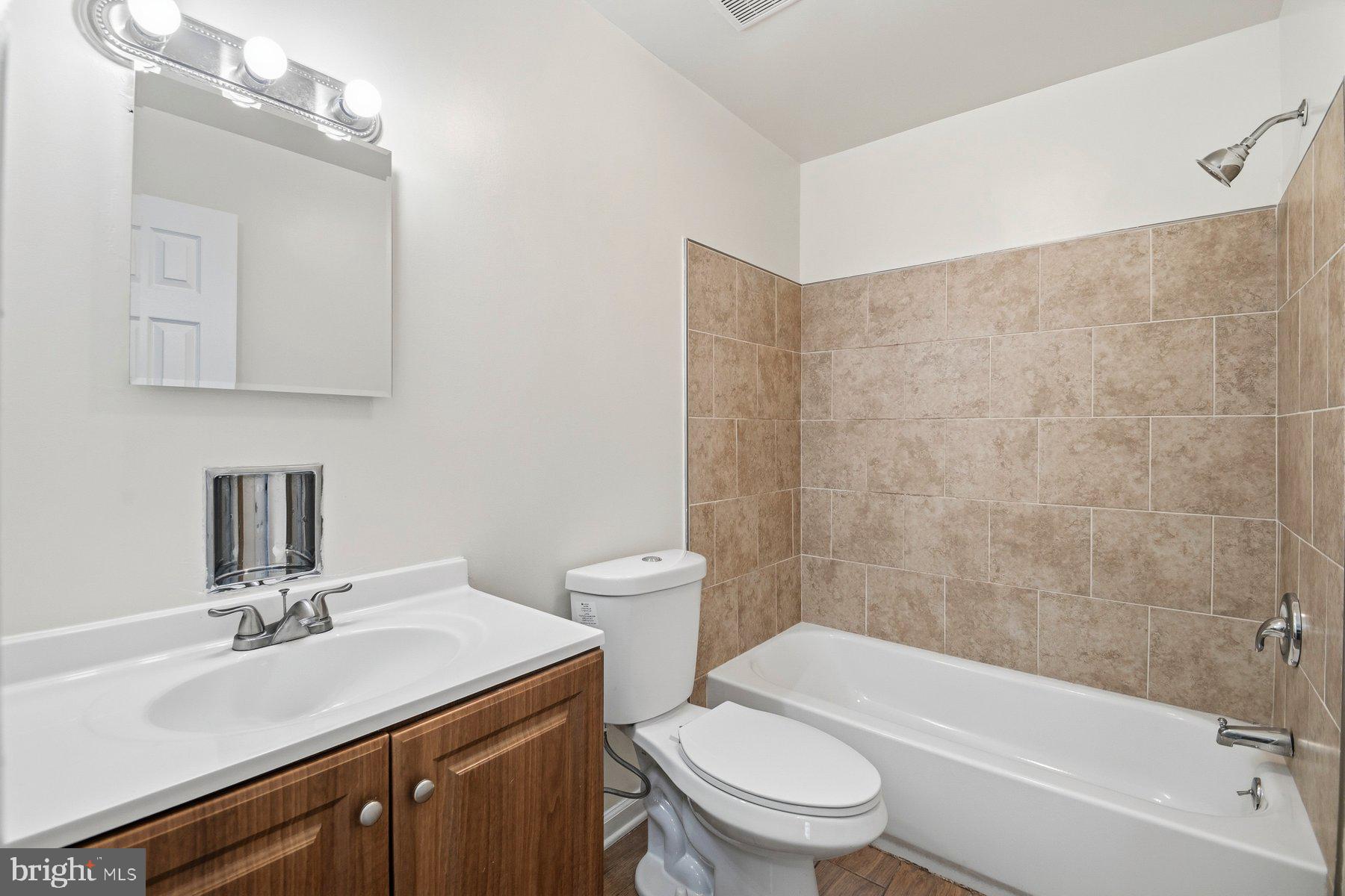 HIGH RIDGE PARK - Residential