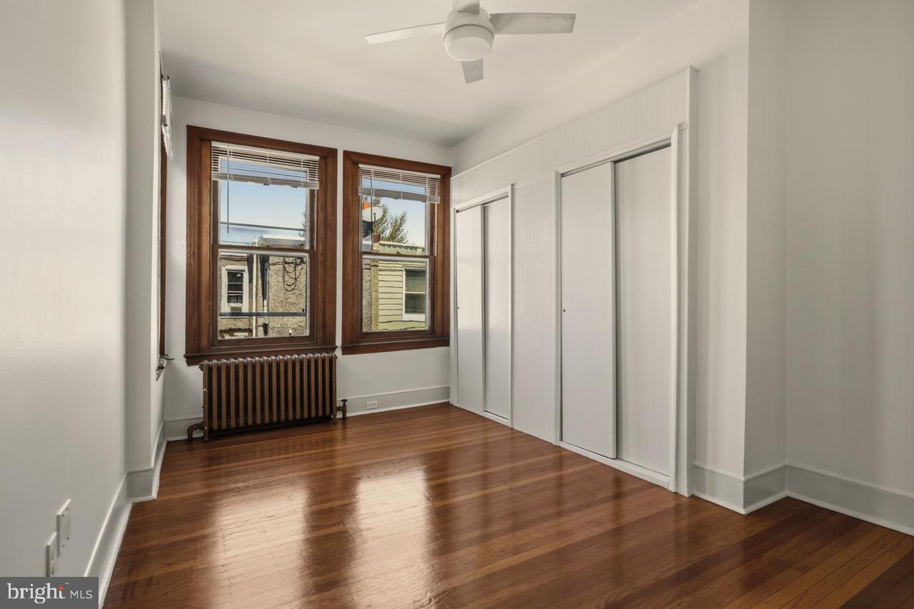 STRAWBERRY MANSION - Residential