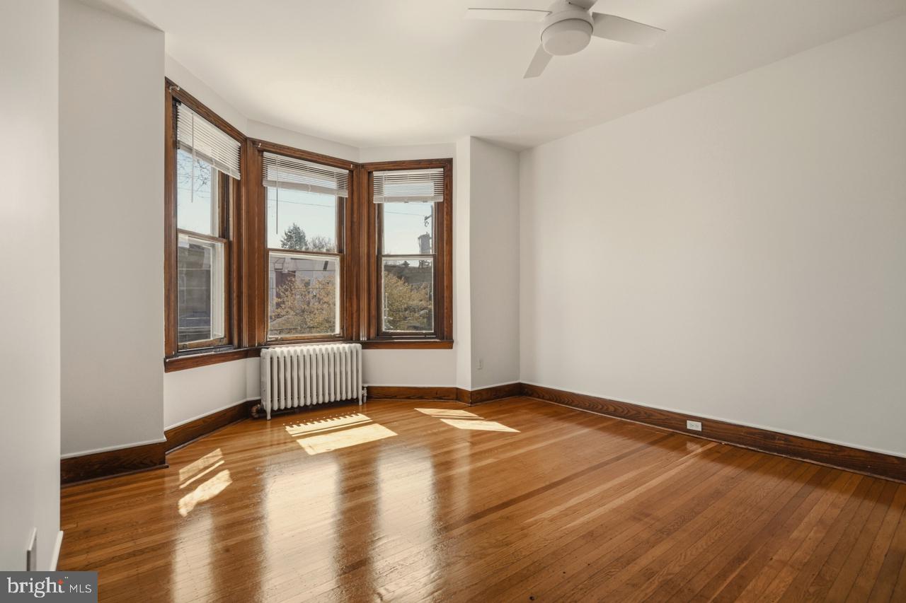 STRAWBERRY MANSION - Residential