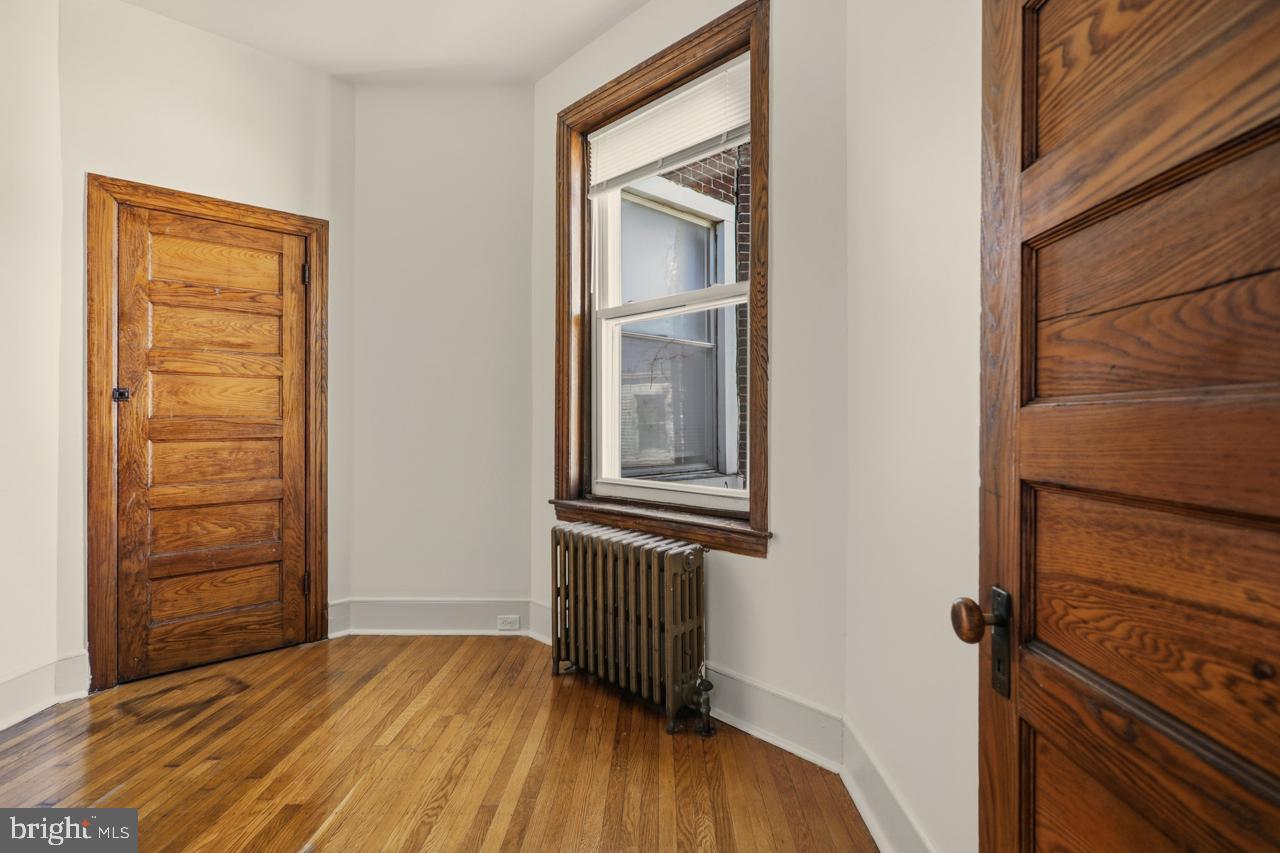 STRAWBERRY MANSION - Residential