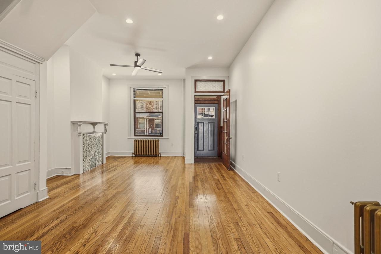 STRAWBERRY MANSION - Residential