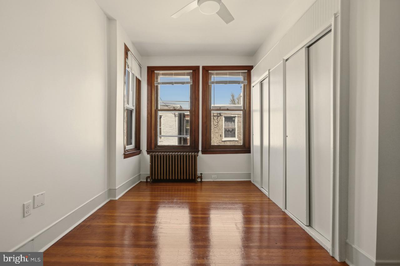 STRAWBERRY MANSION - Residential