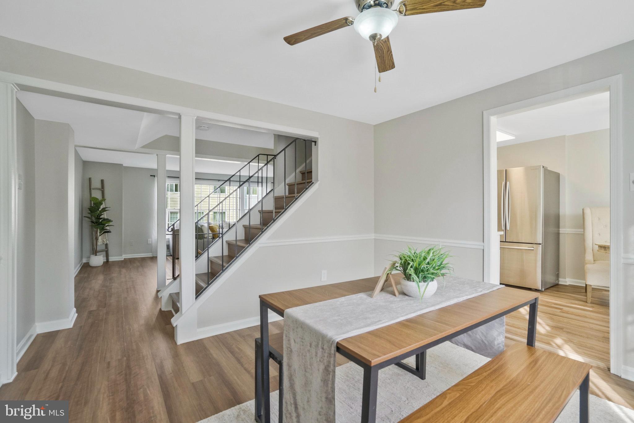 PINEWOOD LAKE - Residential